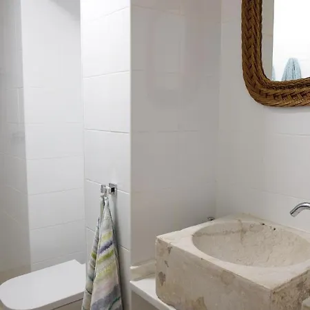 Proa D'alfama * ליסבון